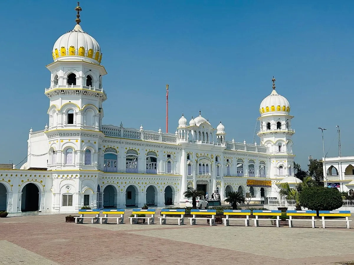 Gurdwara Janam Asthan, Nankana Sahib — view 2