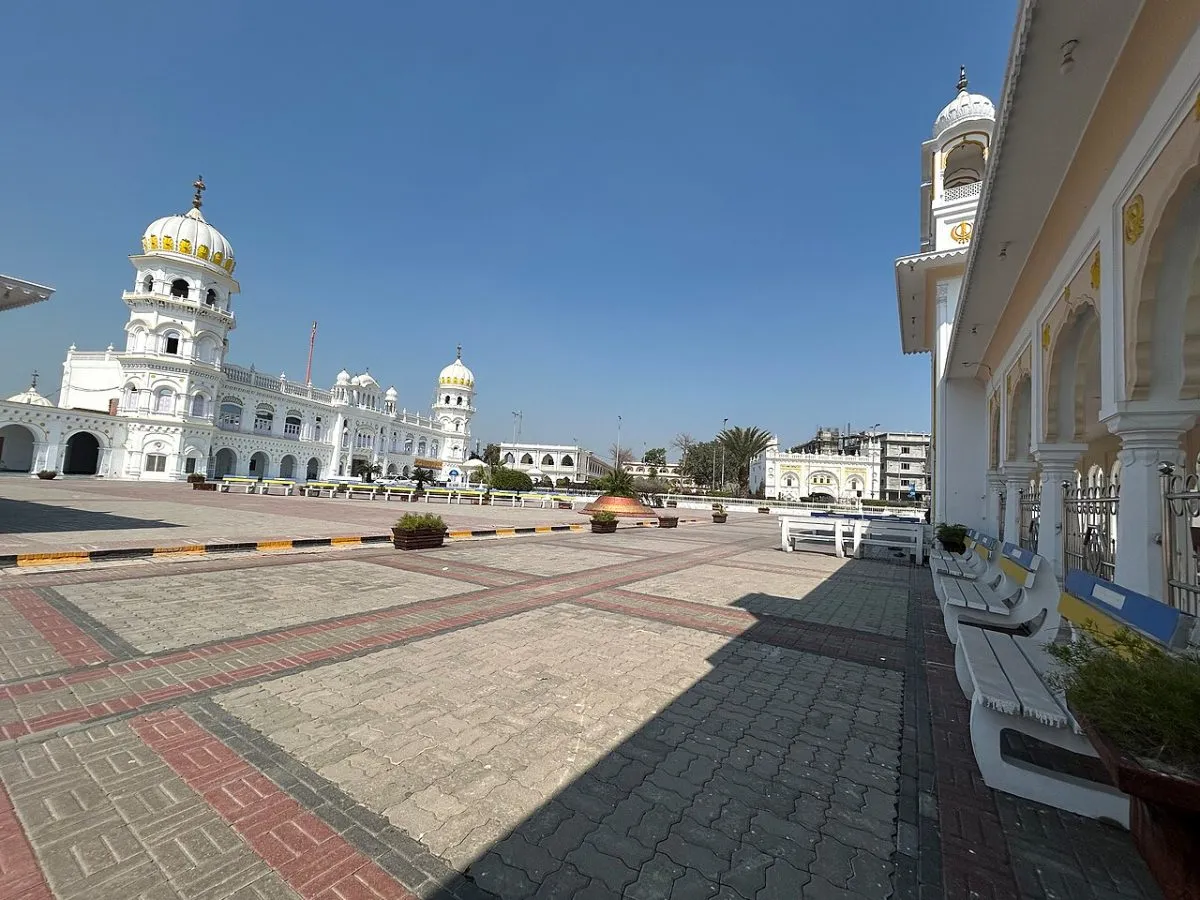 Gurdwara Janam Asthan, Nankana Sahib — view 3