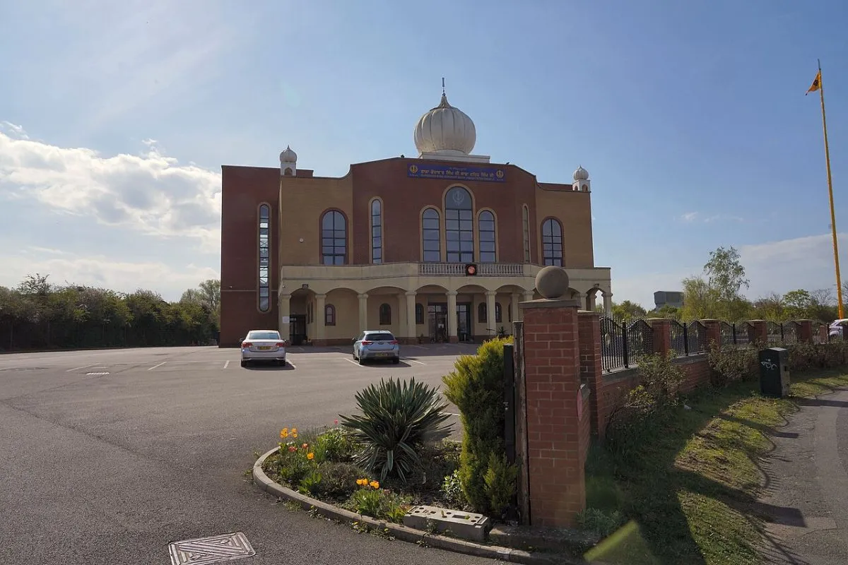 Gurdwara Baba Zorawar Singh Ji Baba Fateh Singh Ji, Milton Keynes — view 3