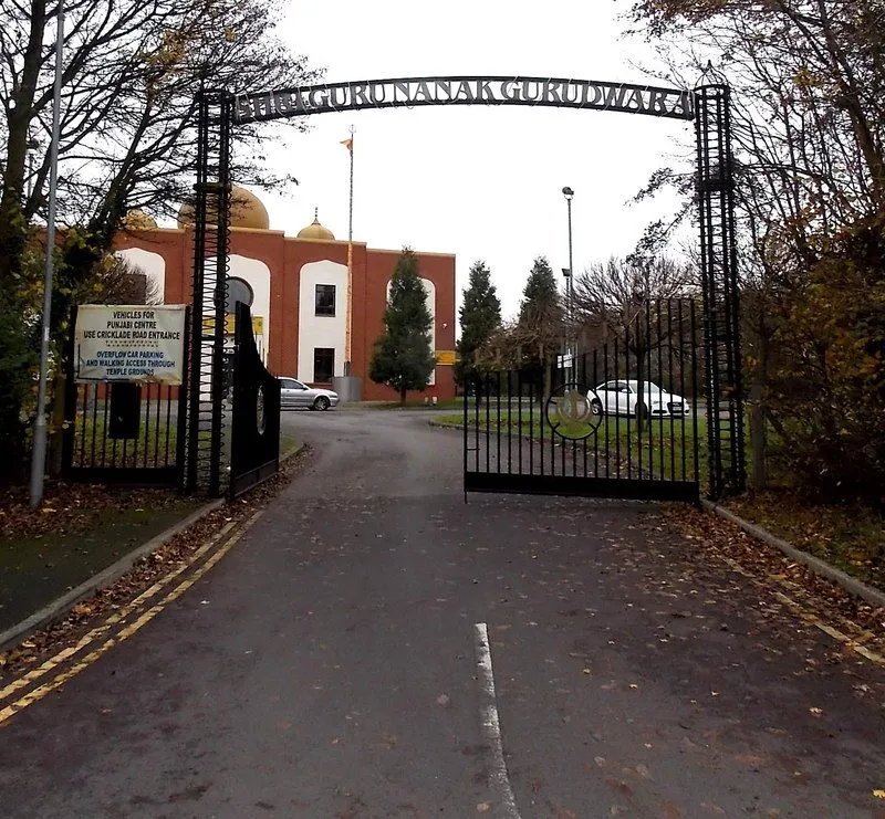 Shri Guru Nanak Gurdwara, Swindon — view 2