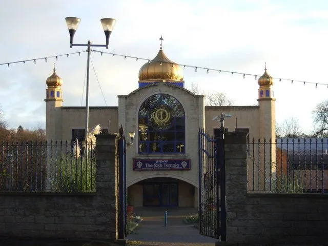 The Sikh Temple, Leeds — view 3