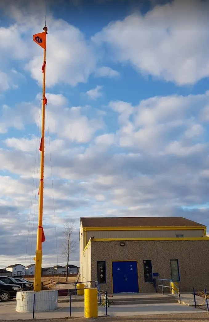 Gurdwara Kalgidhar Darbar, Winnipeg — view 3